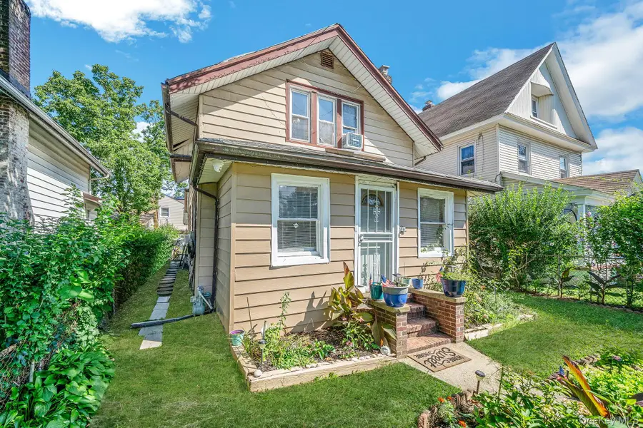 173 E Seaman Avenue, Freeport, NY 11520 - #2