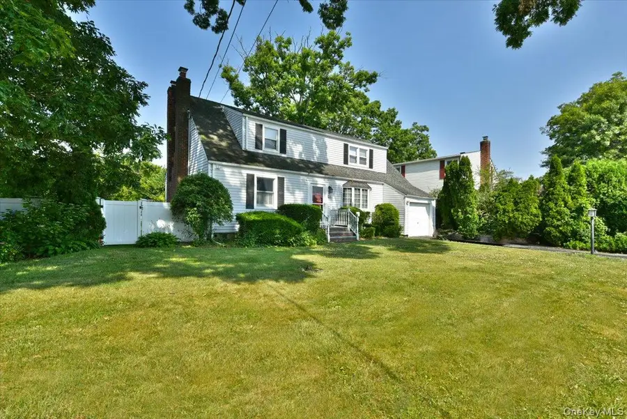 344 New York Avenue, Massapequa Park, NY 11762 - #2