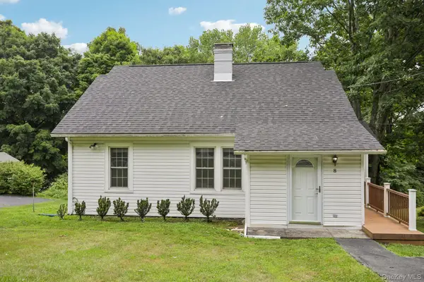8 Sunset Heights, Monroe, NY 10950