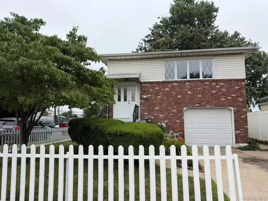 858 Oliver Avenue, Westbury, NY 11590 - #2