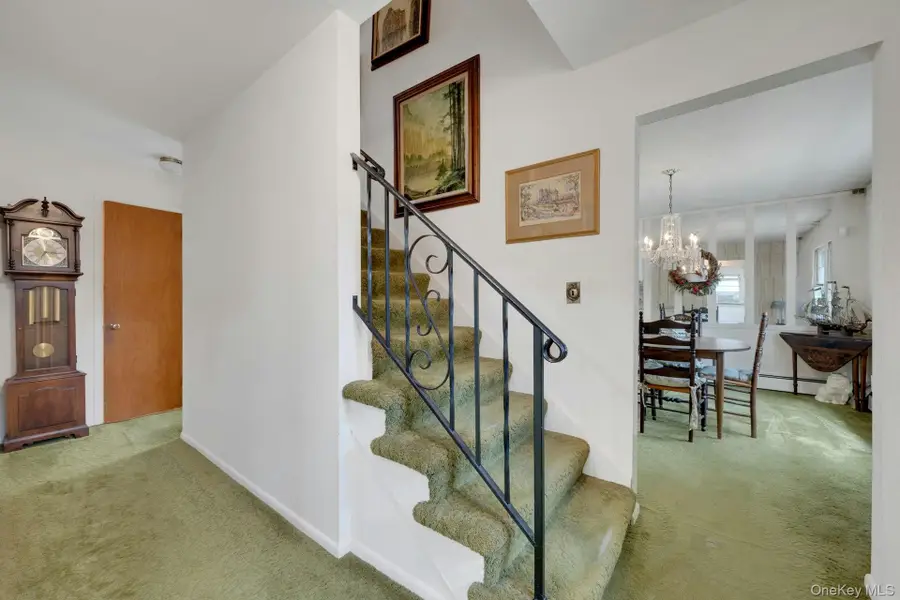 34 Dogwood Drive, Scarsdale, NY 10583 - #2