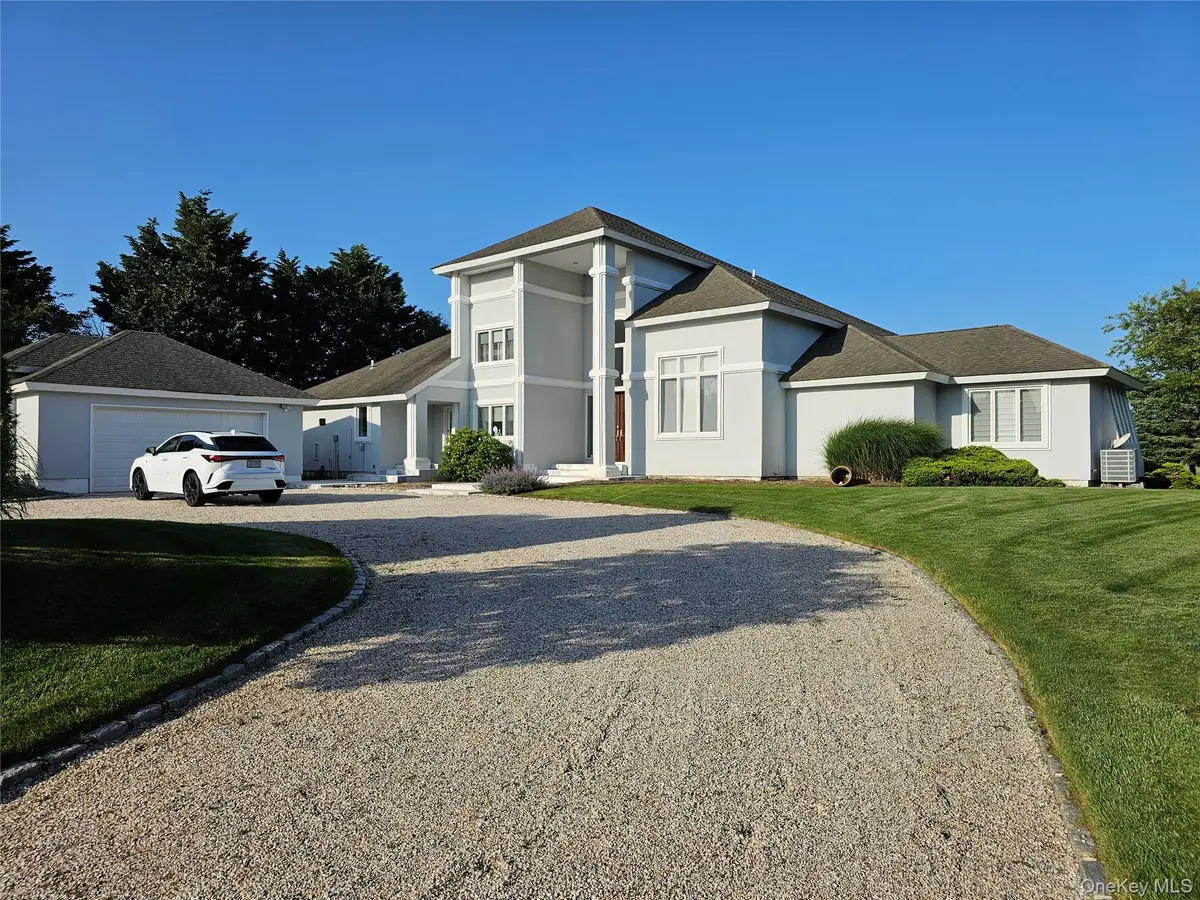 18 Pine Tree Lane, Westhampton, NY 11977 - #1