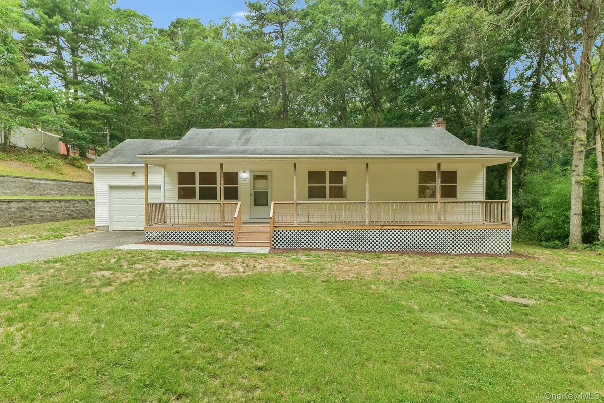 22 Red Maple Road, Ridge, NY 11961 - #1