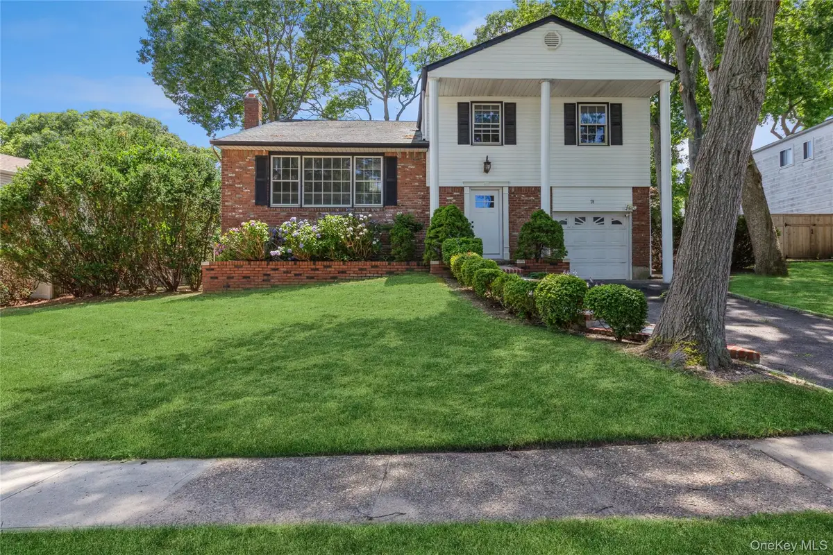 18 Linden Street, Selden, NY 11784 - #1