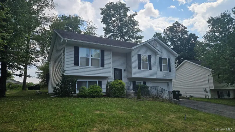 3 Stanford Court, Walden, NY 12586 - #2