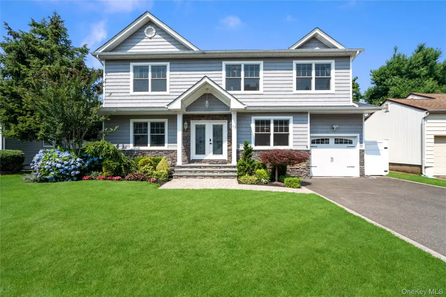 17 Woodwaye Road, Plainview, NY 11803 - #2