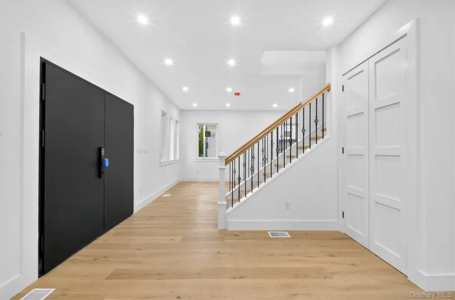 8366 Charlecote Ridge, Jamaica, NY 11432 - #3