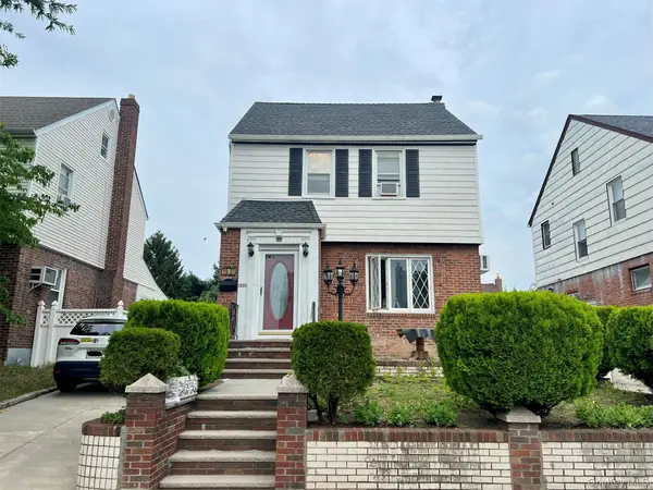 1531 145th Place, Whitestone, NY 11357