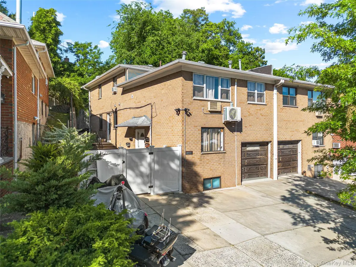 6915 Little Neck Parkway, Glen Oaks, NY 11004 - #1