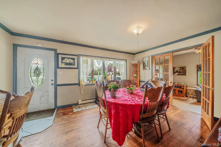 1231 10th Street, West Babylon, NY 11704 - #3