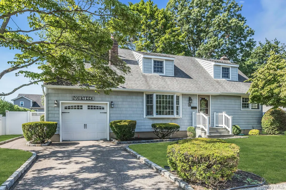 14 Prade Lane, Massapequa Park, NY 11762 - #1