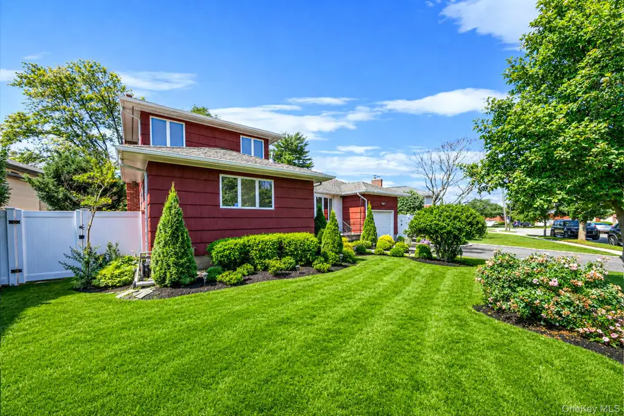 9 Stuart Drive, Syosset, NY 11791 - #2