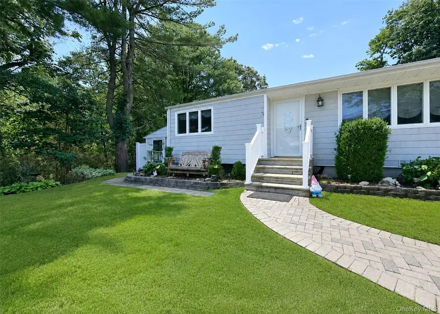 40 Sarah Drive, Lake Grove, NY 11755 - #2
