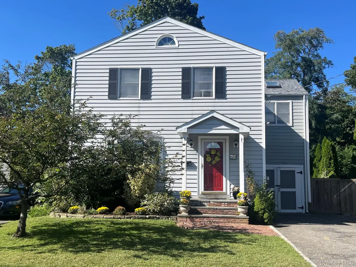 27 Rose Street, Islip, NY 11751 - #1