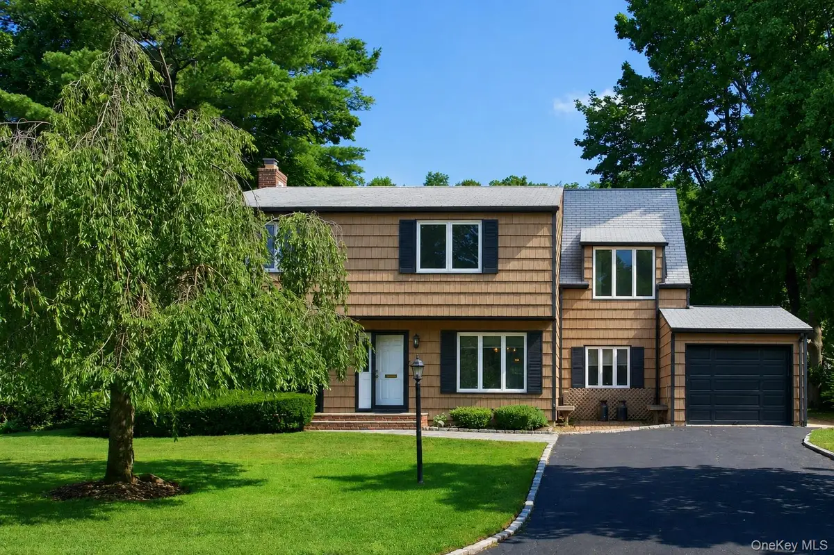 165 Salem Road, East Hills, NY 11577 - #1