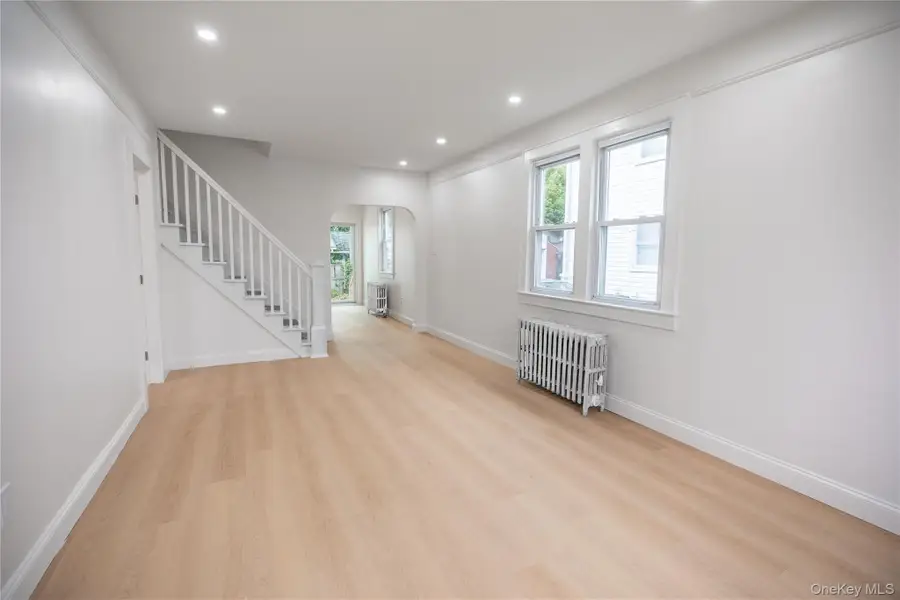 28 Cammerer Avenue, East Rockaway, NY 11518 - #3