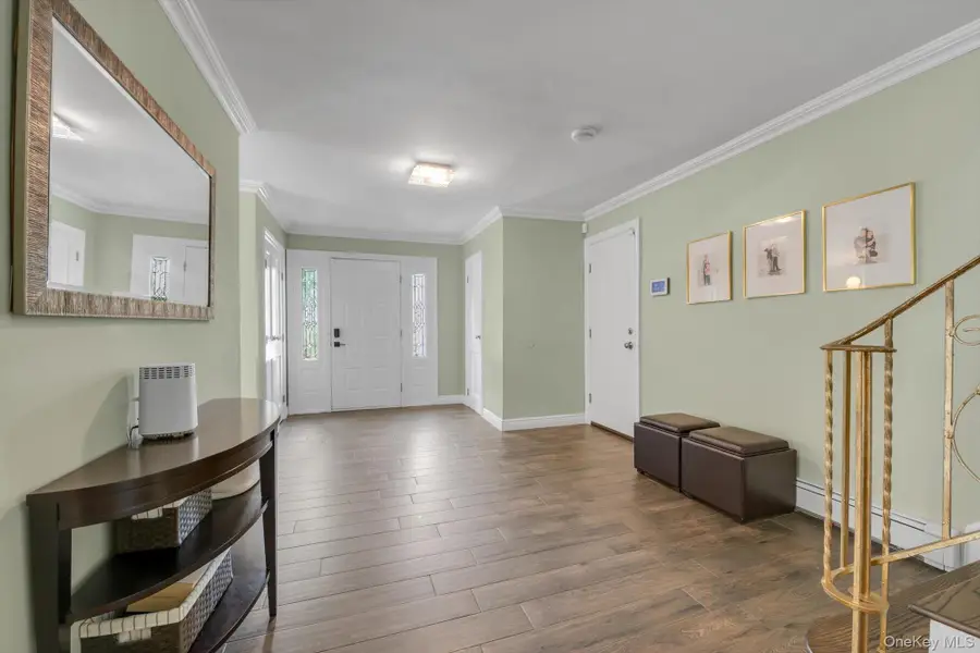 2 Madison Avenue, Jericho, NY 11753 - #2