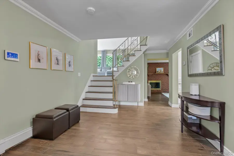 2 Madison Avenue, Jericho, NY 11753 - #3