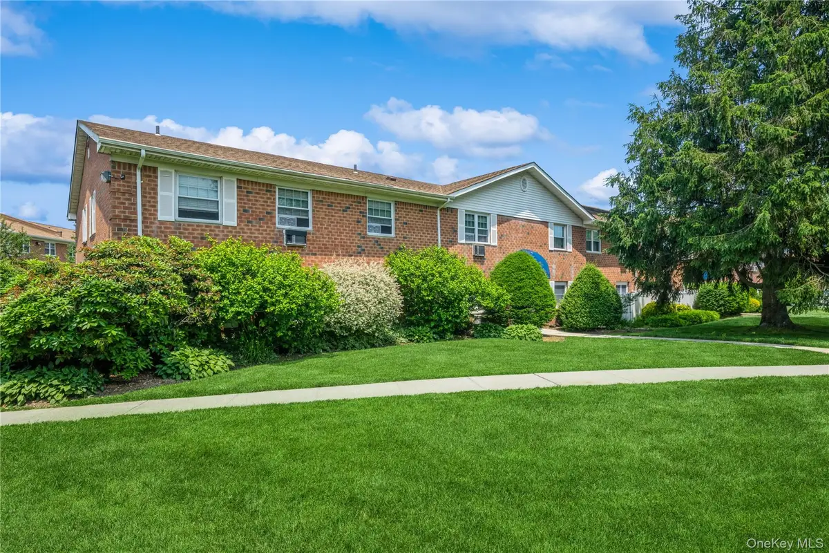 460 Old Town Road #8J, Port Jefferson Station, NY 11776 - #1