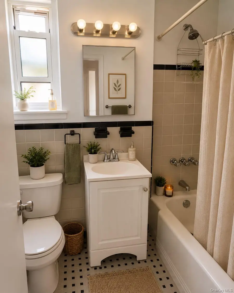 30-11 Parsons Boulevard #2U, Flushing, NY 11354 - #3