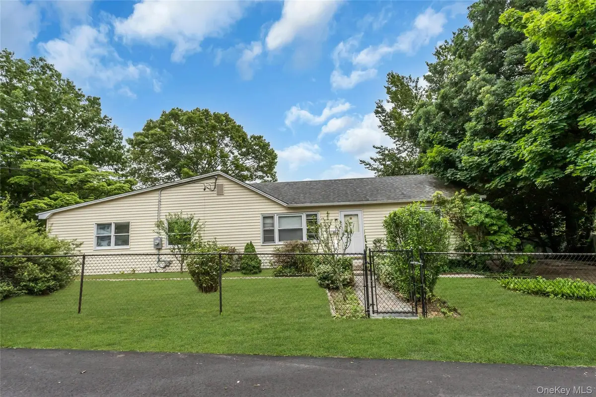 26 Woodland Street, Ronkonkoma, NY 11779 - #1