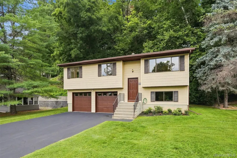 107 Sutton Park Road, Poughkeepsie, NY 12603 - #3