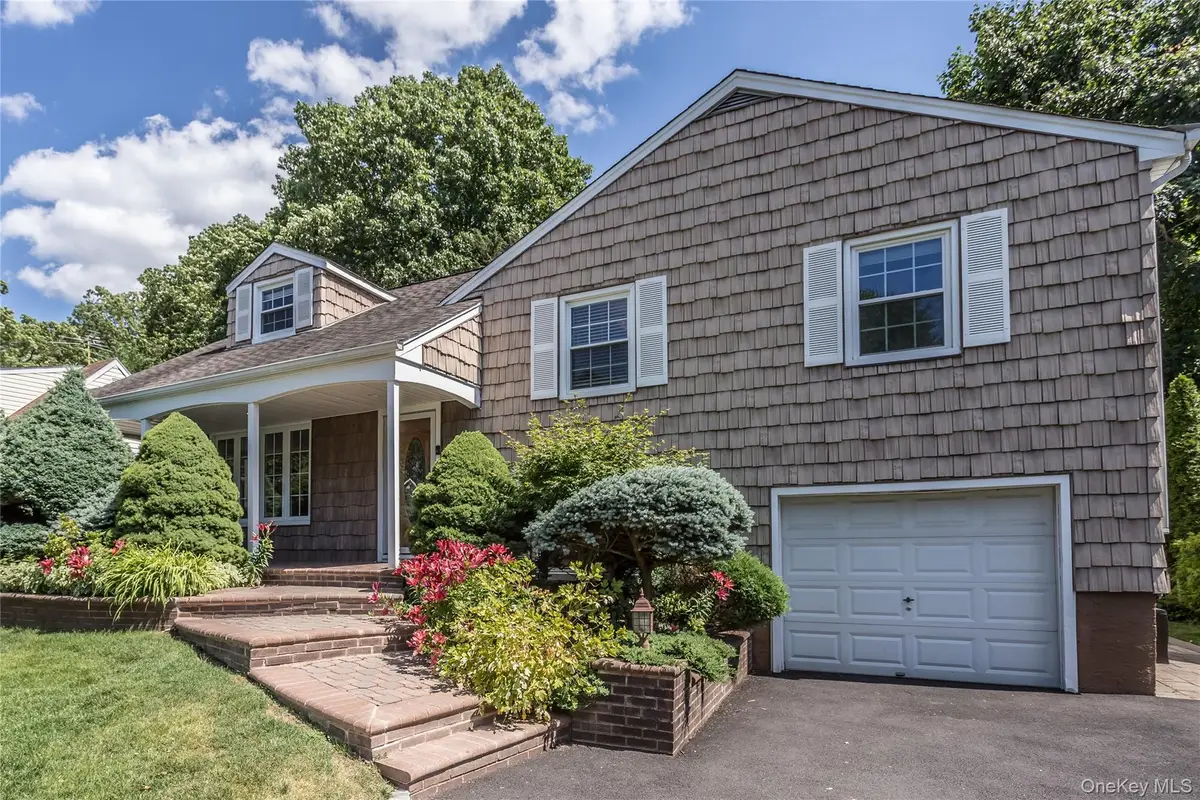 138 Brook Street, Garden City, NY 11530 - #1