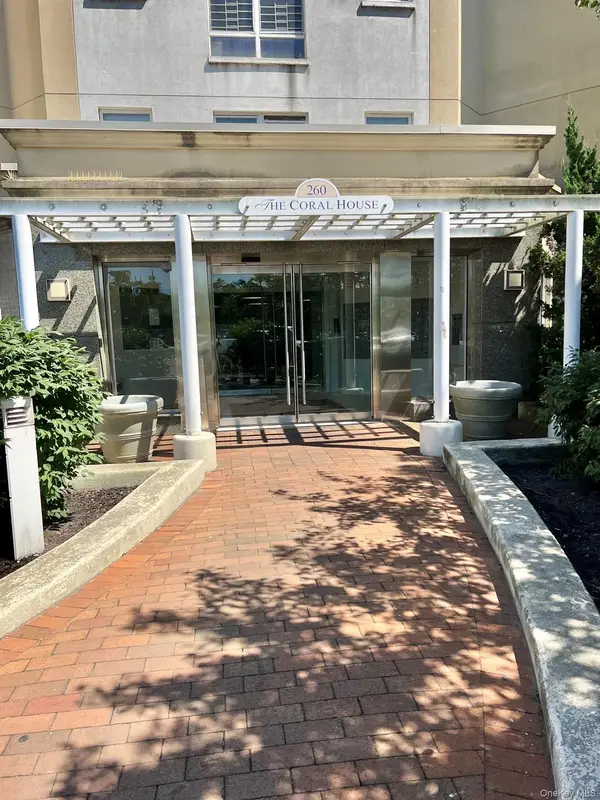 260 Beach 81st Street #3N, Rockaway Beach, NY 11693