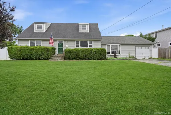 110 Oak Street, Deer Park, NY 11729
