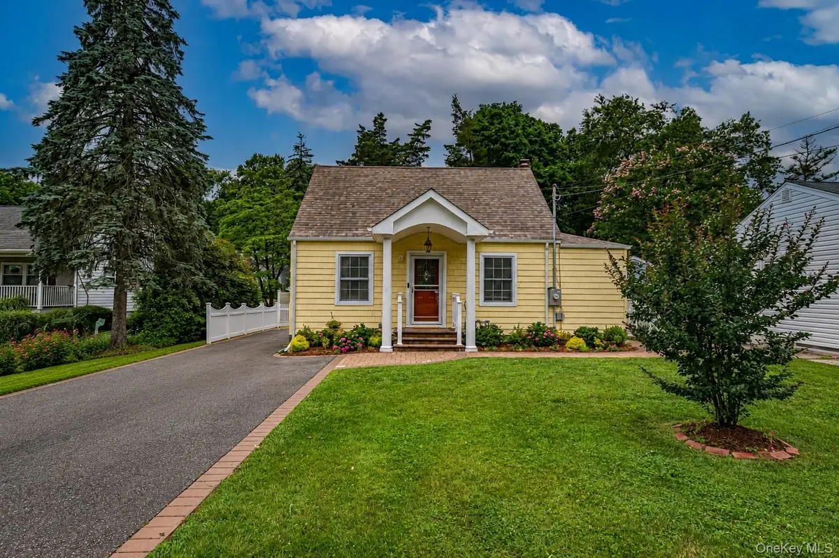 309 Laurel Road, Northport, NY 11768 - #1