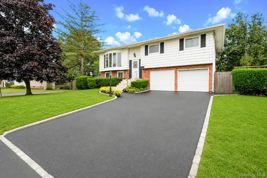 192 Hancock Street, Brentwood, NY 11717 - #2