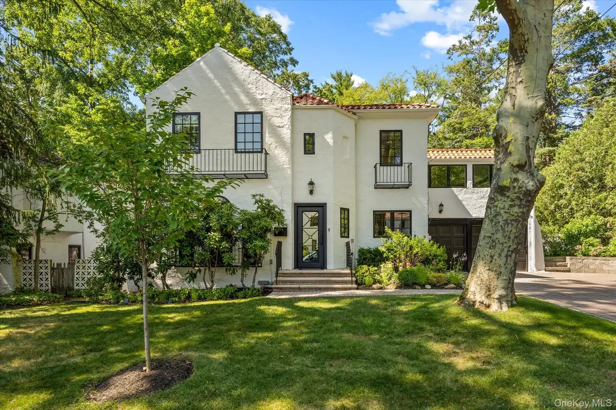 143 Baker Hill Road, Great Neck, NY 11023 - #1
