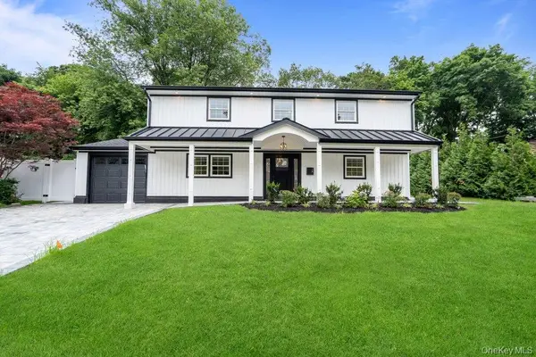 12 E Park Drive, Old Bethpage, NY 11804