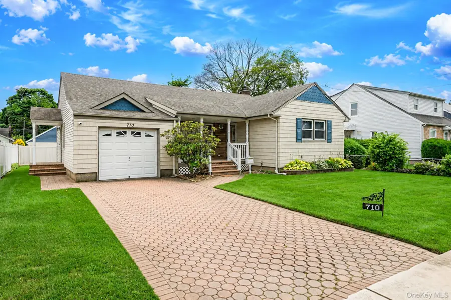 710 Lafayette Avenue, Uniondale, NY 11553 - #2