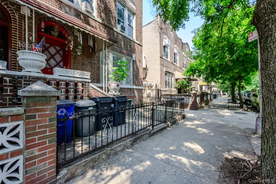 618 E 2nd Street, Brooklyn, NY 11218 - #3