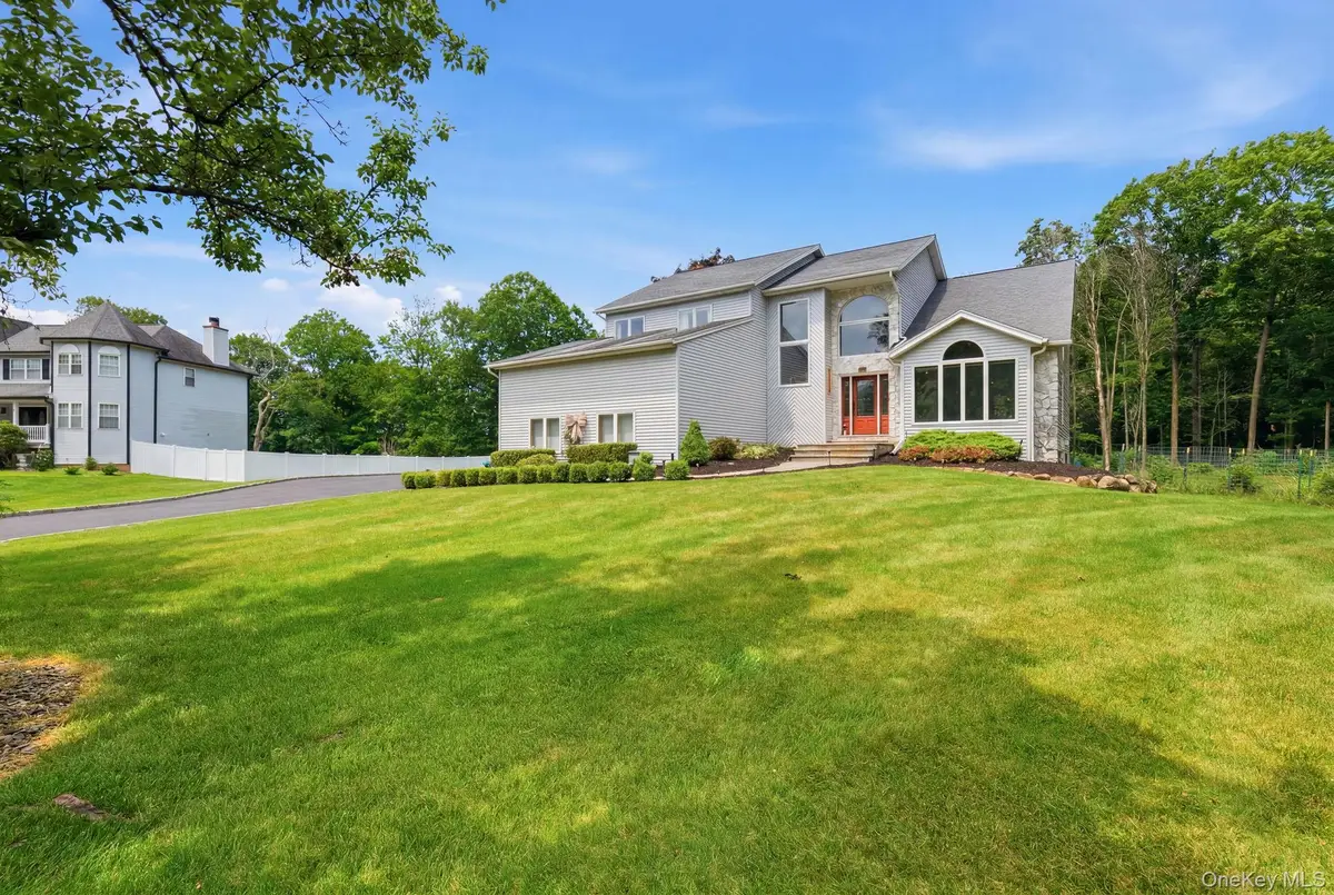 19 Staff Sgt James Parker Road, Blauvelt, NY 10913 - #1