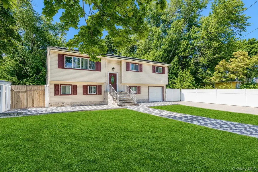 9 Hamlin Avenue, West Babylon, NY 11704 - #2