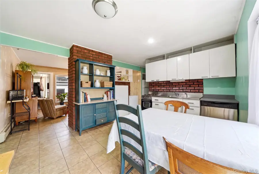 161 Duckpond Drive N, Wantagh, NY 11793 - #3