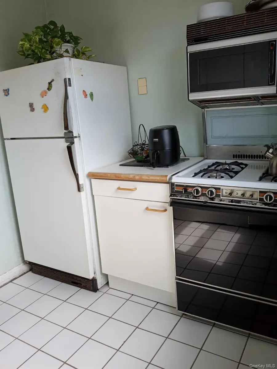 69-38 Kissena Blvd Kissena Blvd #135B, Flushing, NY 11367 - #3