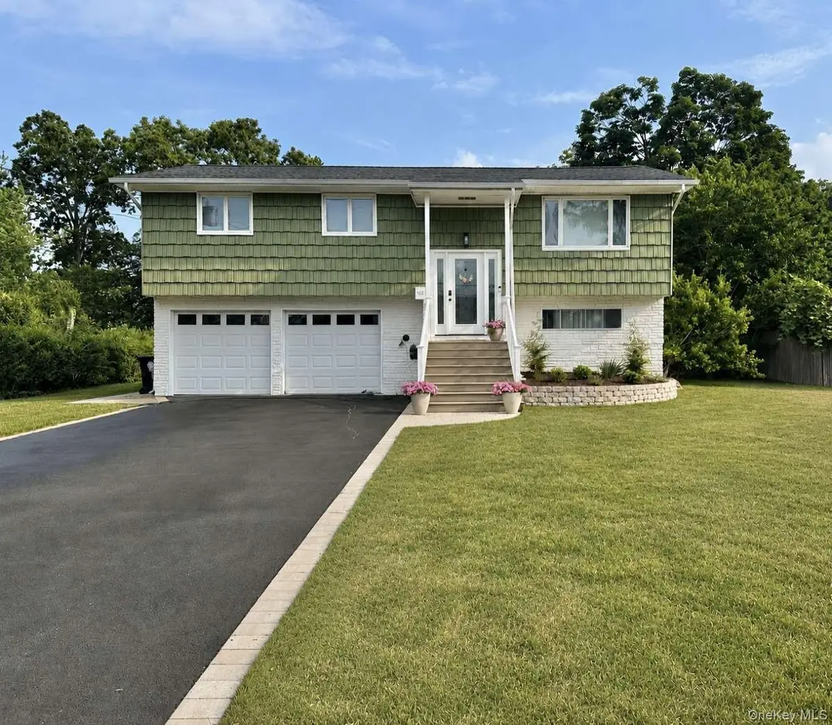 122 Jordan Street, Bay Shore, NY 11706 - #1