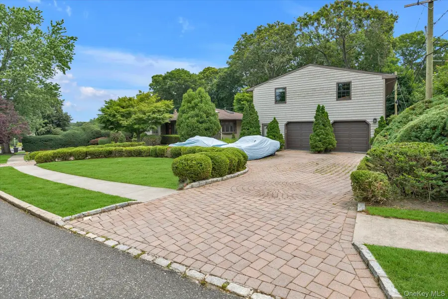 27 Fisher Road, Commack, NY 11725 - #2