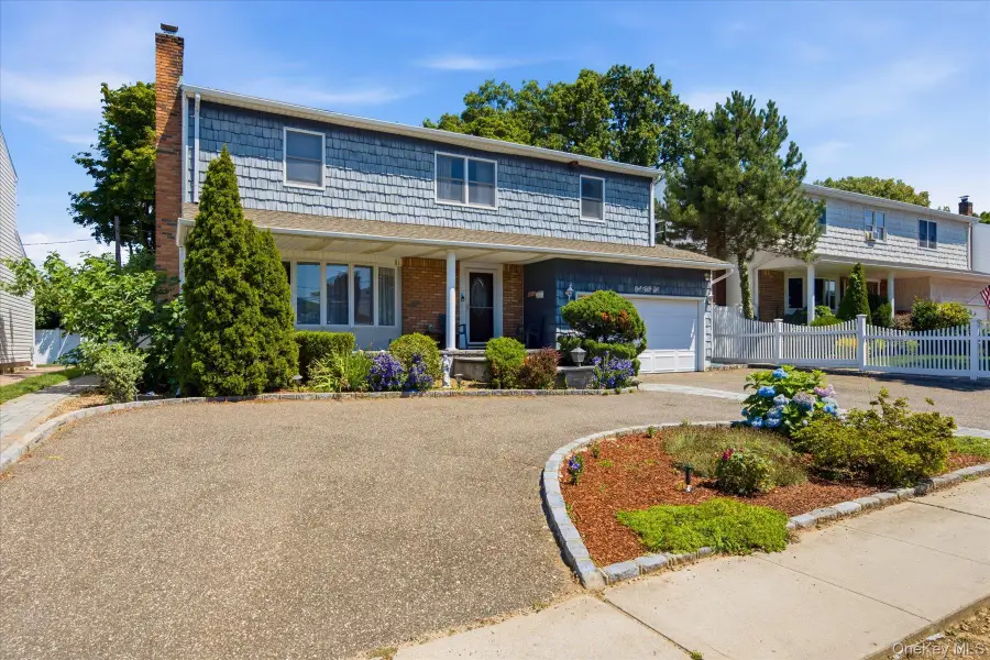 156 Lea Ann Terrace, Wantagh, NY 11793 - #2