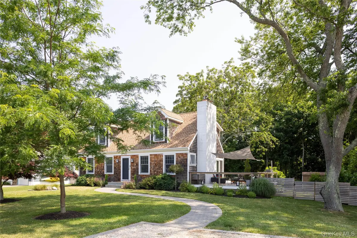 1050 Bayview Avenue, Southold, NY 11971 - #1