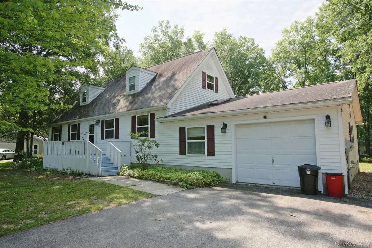 16 Elizabeth Drive, Tivoli, NY 12583 - #1