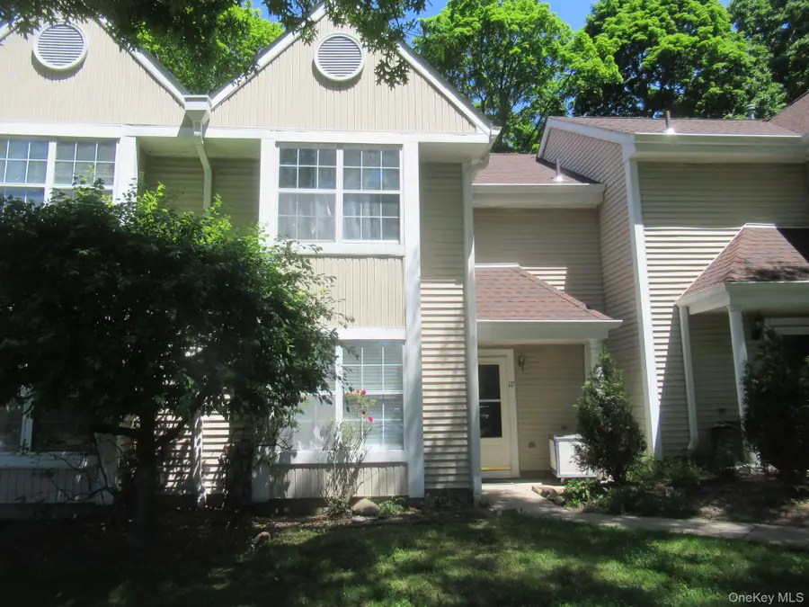 127 Creekside Circle, Spring Valley, NY 10977 - #2