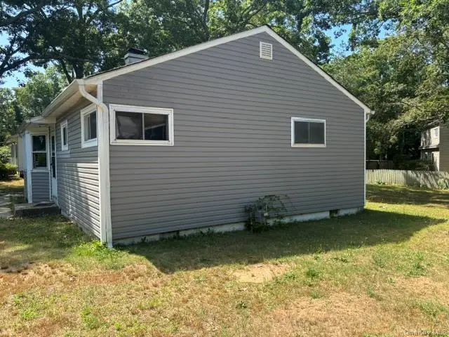 427 Doctors Path, Riverhead, NY 11901 - #3