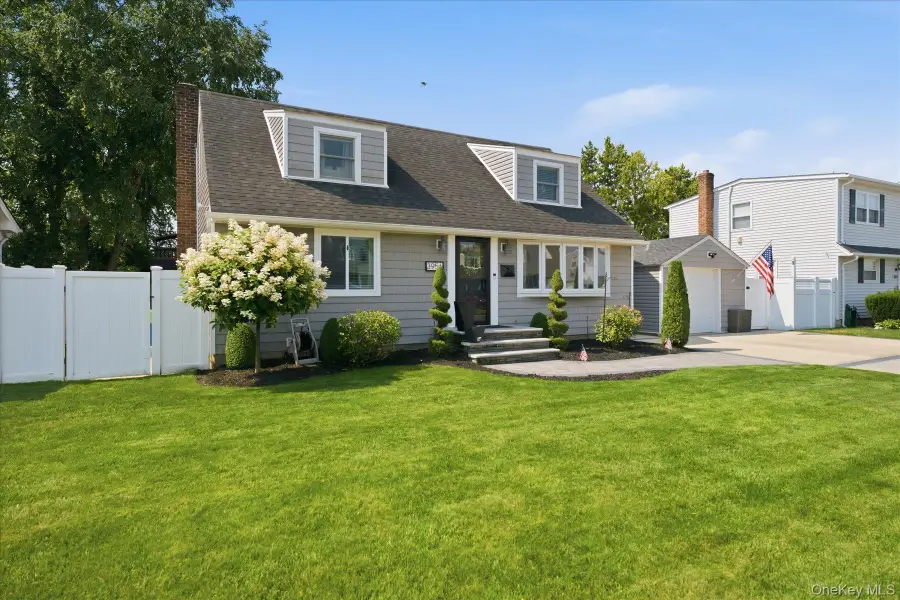 3956 Wicks Avenue, Seaford, NY 11783 - #3