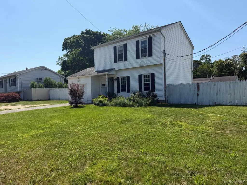 2 E Elm Street, Central Islip, NY 11722 - #1