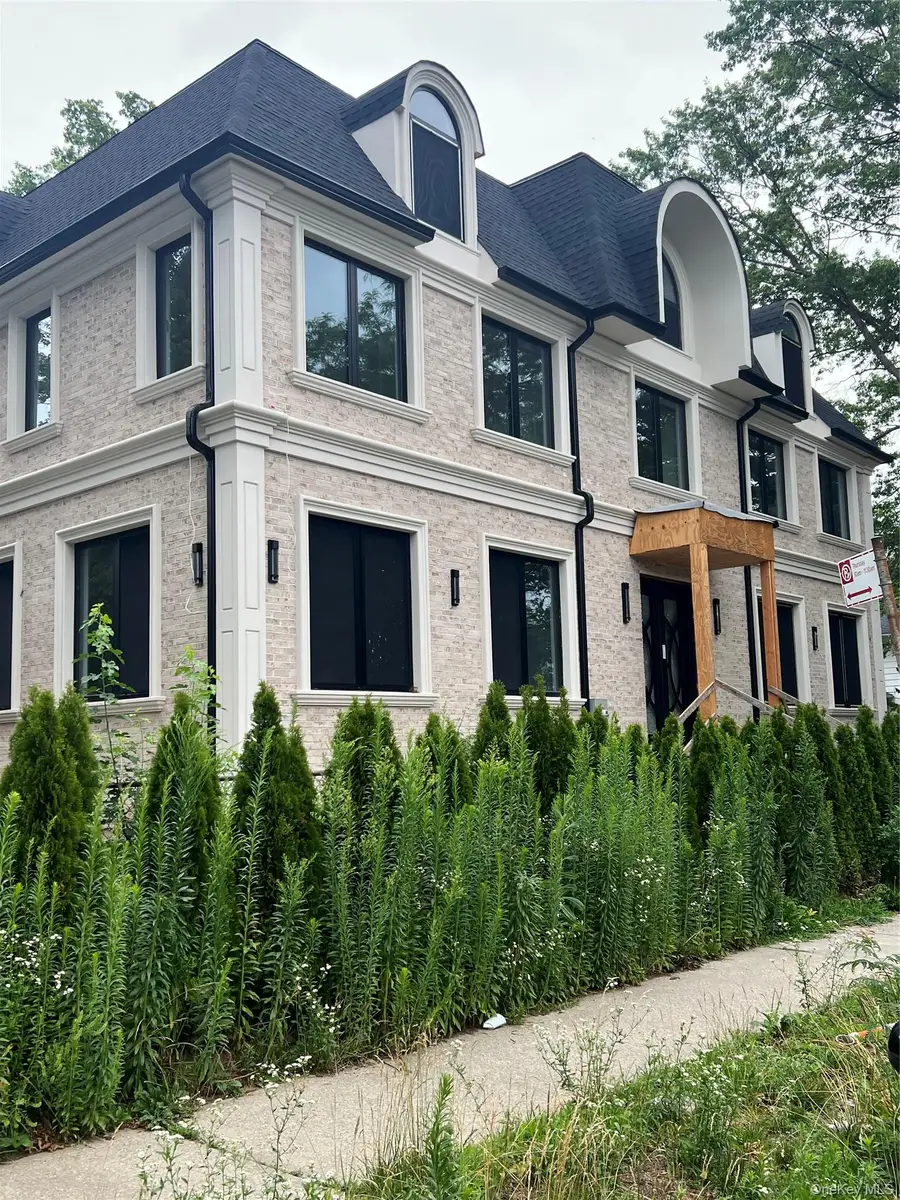 8507 Abingdon Road, Kew Gardens, NY 11415 - #3