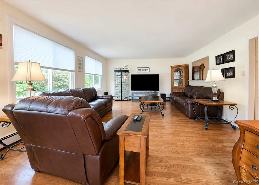 7 Sterling Drive, Lake Grove, NY 11755 - #3